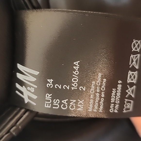 Skirt ,leather,black size 2 - Picture 3 of 3